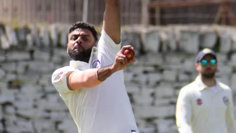 GMC sponsor Pakistan Deaf player Adnan Ghani